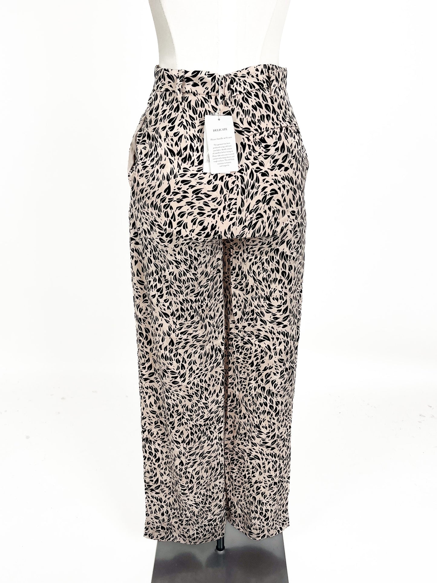 Kookai | Beige Straight fit Pants | Size 6