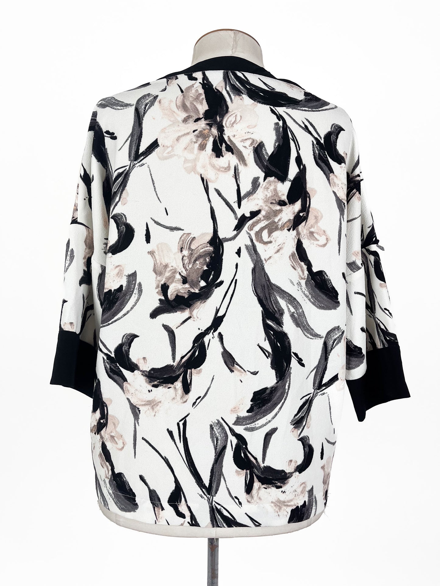 Zara | White Casual Top | Size M
