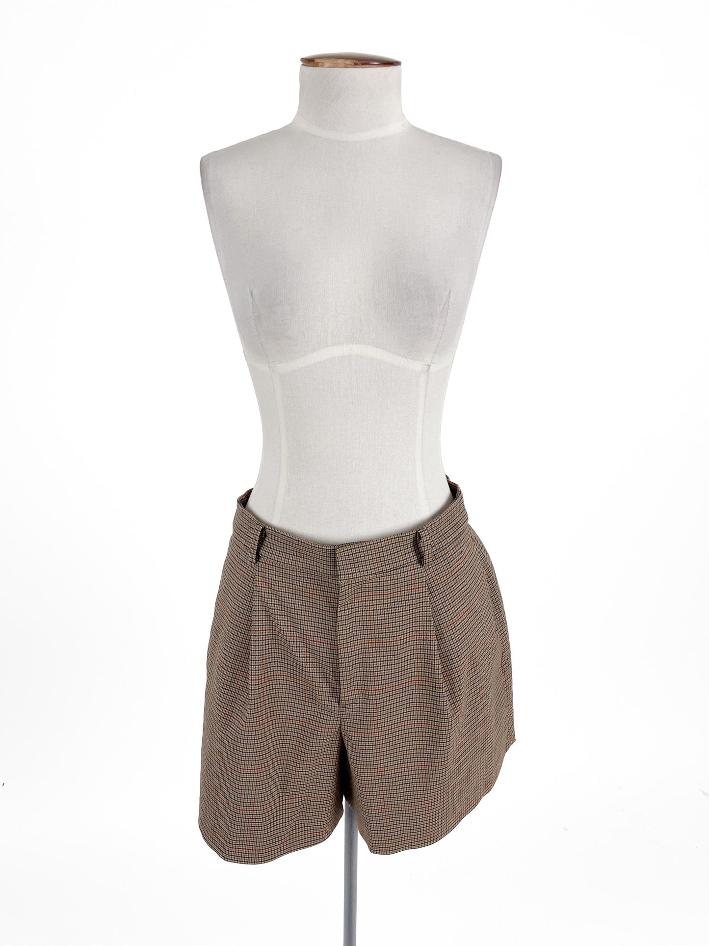 Uniqlo | Beige Casual Shorts | Size L