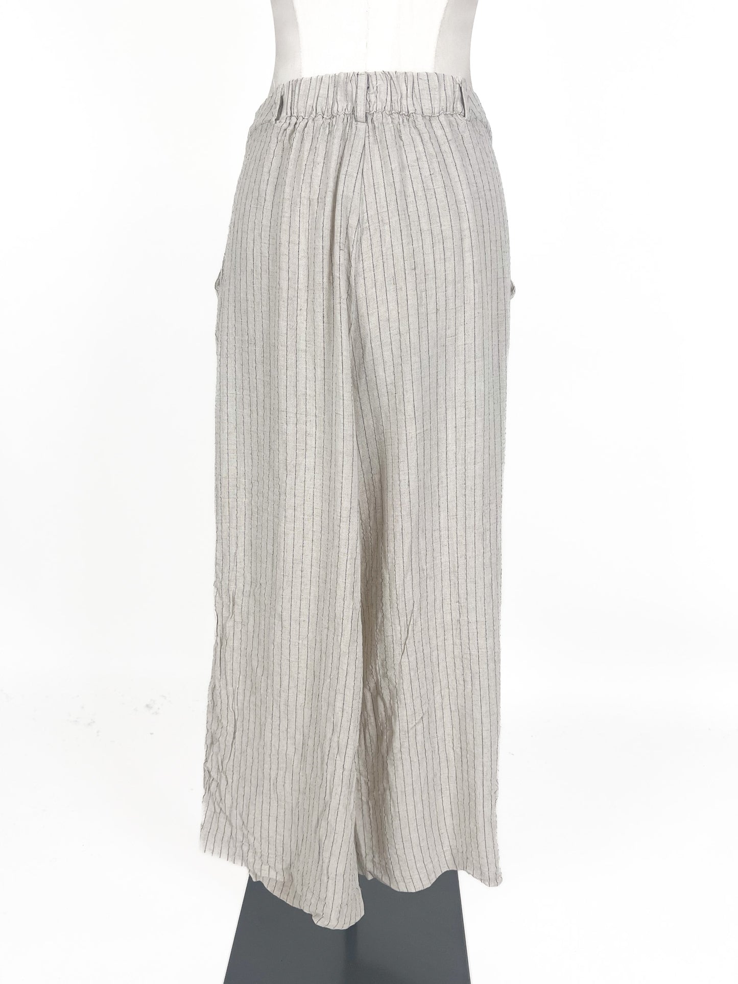 Fate + Becker | Beige Wide leg Pants | Size 10