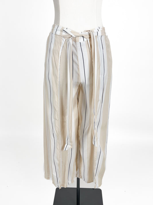 Mineral | White Casual Pants | Size 8