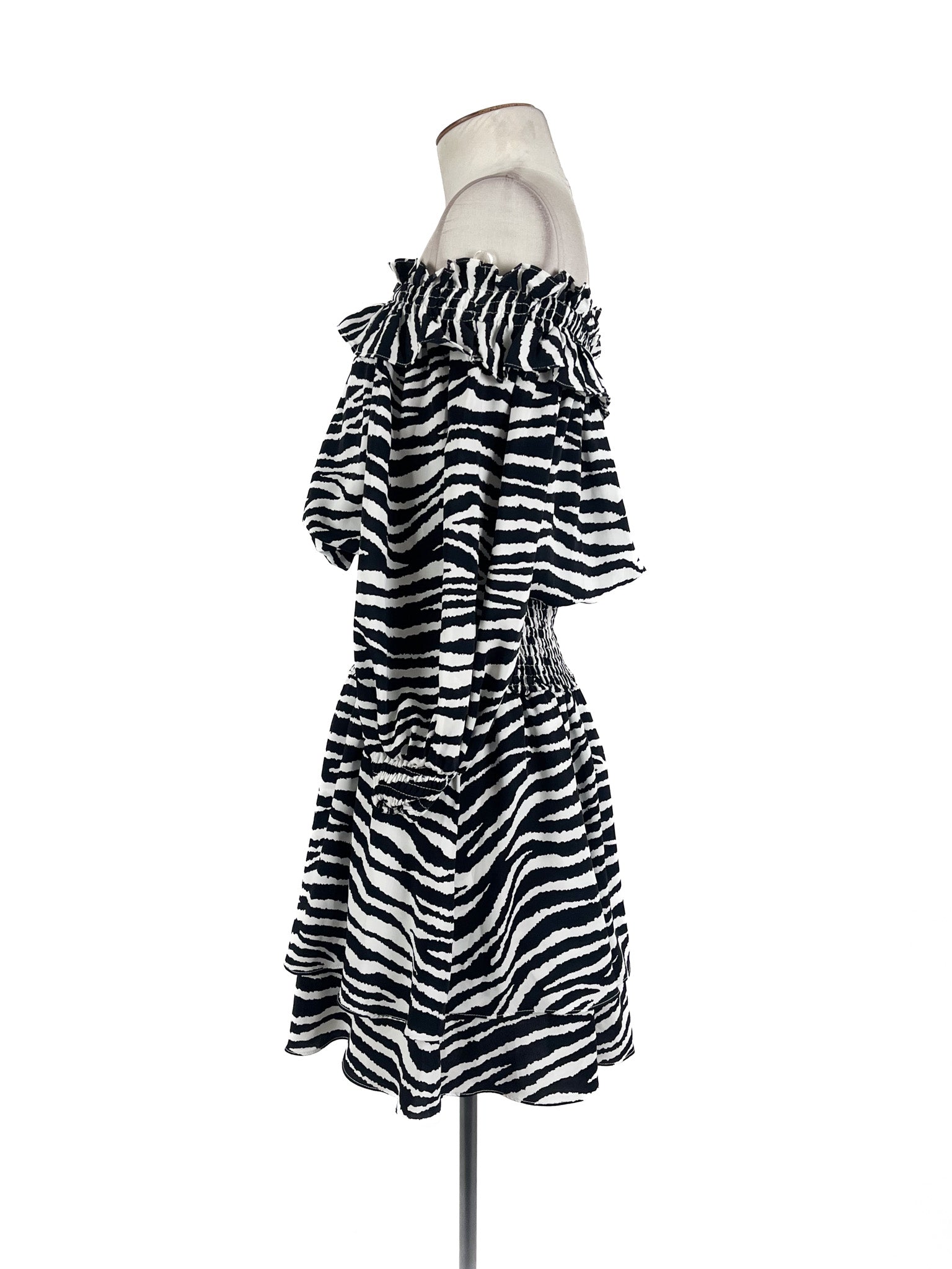 Augustine - Black & White Mini Dress (Size M)
