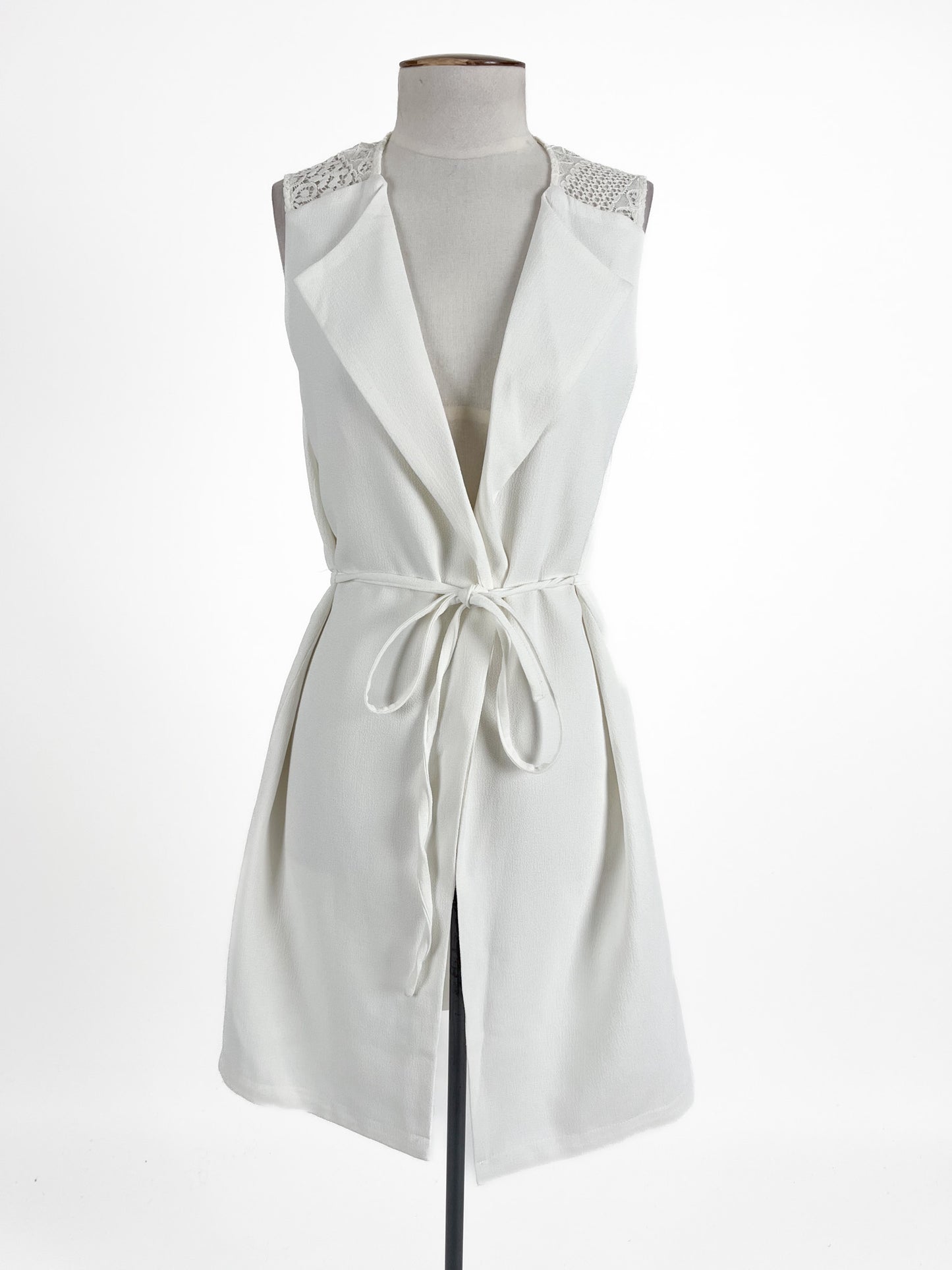 Dotti | White Casual/Cocktail Dress | Size 8