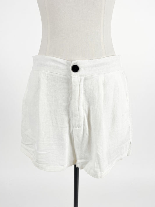 Pull & Bear | White Casual Shorts | Size M