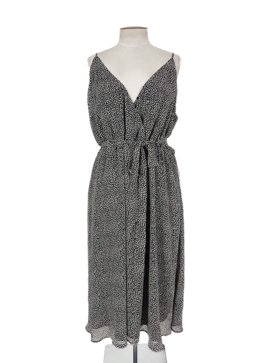 Atmos & Here | White Casual Dress | Size 24