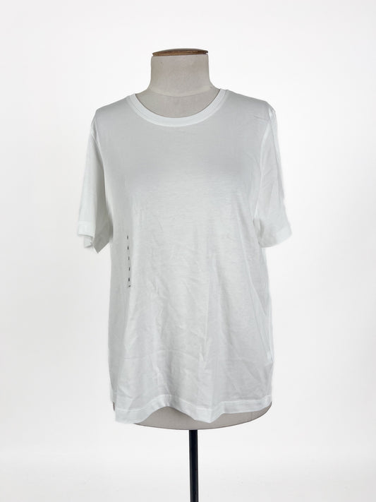 Uniqlo - White T-shirt (Size M)