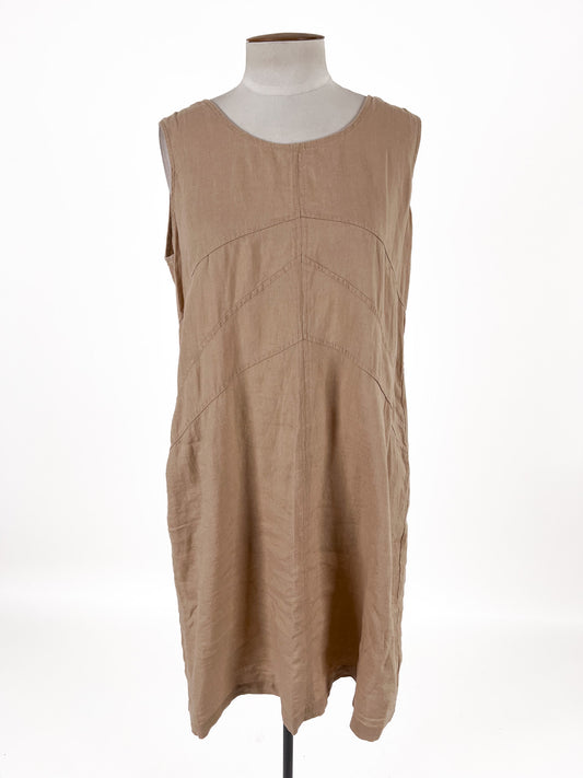 Capture | Beige Casual/Workwear Dress | Size 18