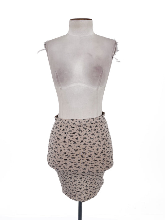 Boohoo | Beige Casual Skirt | Size 8