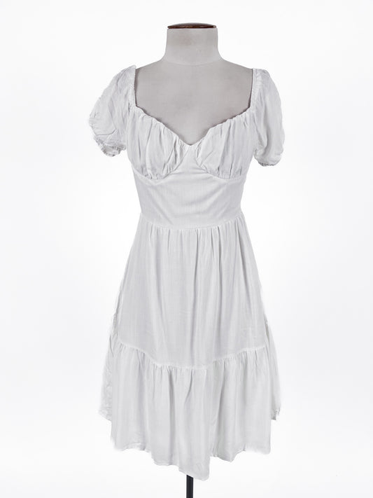 Minx & Moss | White Casual Dress | Size 8