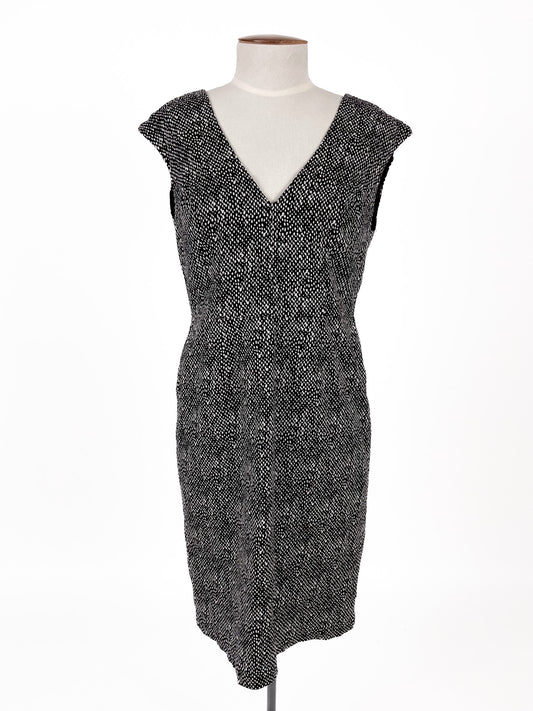 Max | Black Cocktail/Workwear Dress | Size M