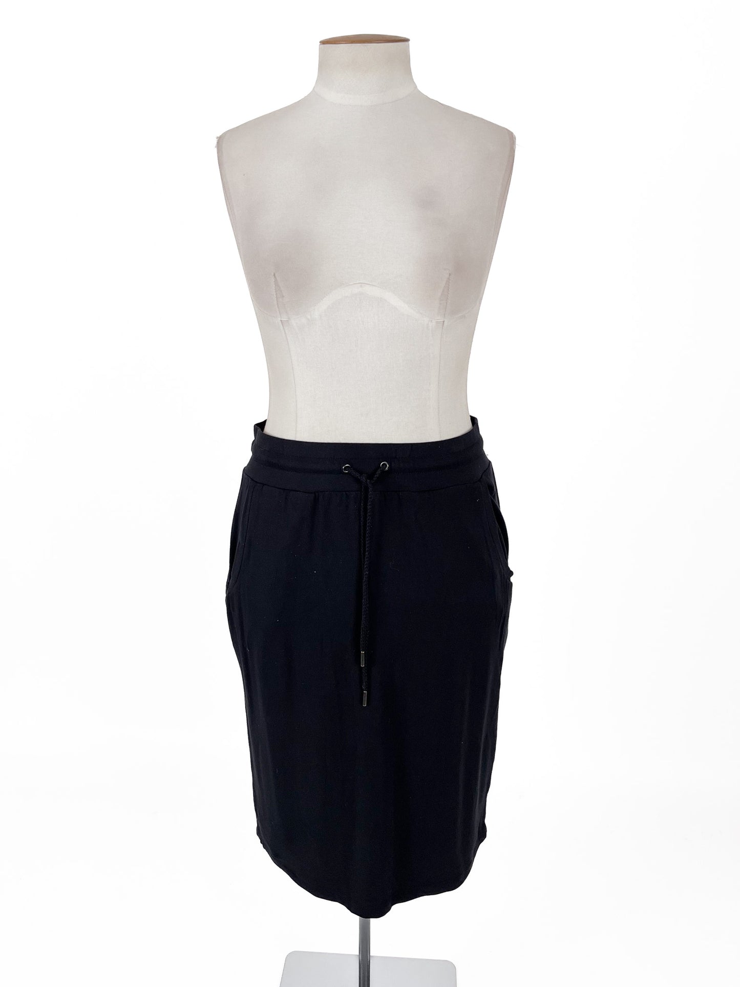 Max | Black Casual Skirt | Size M