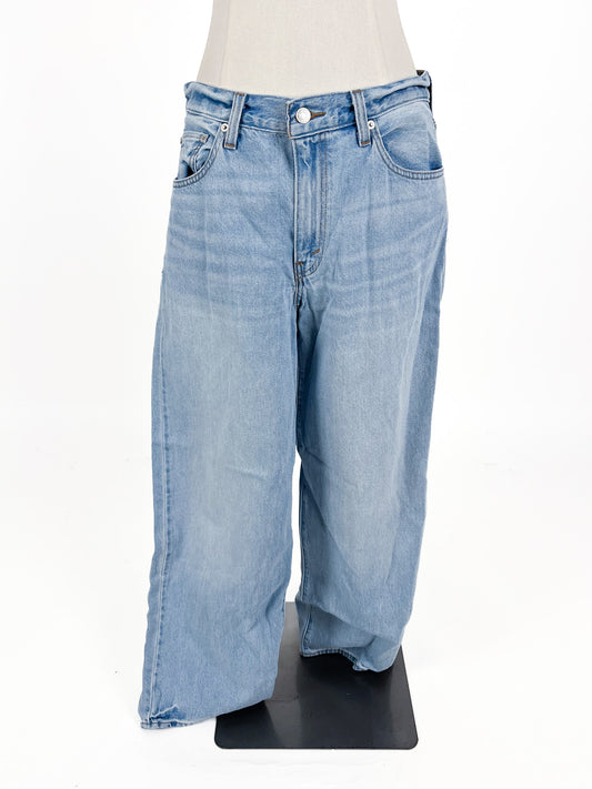Levi - Blue Jeans (Size M)