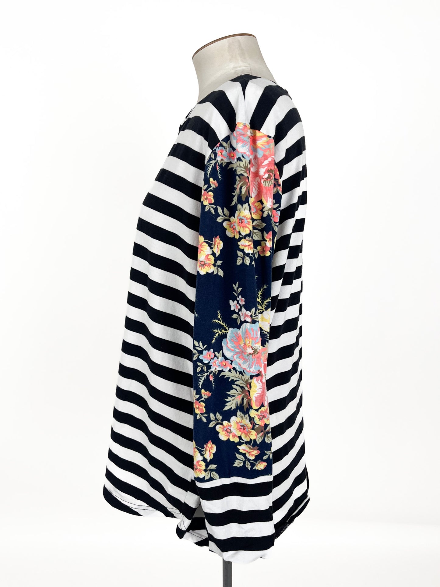 Ruby + Rain - Black & White Top (Size 20)