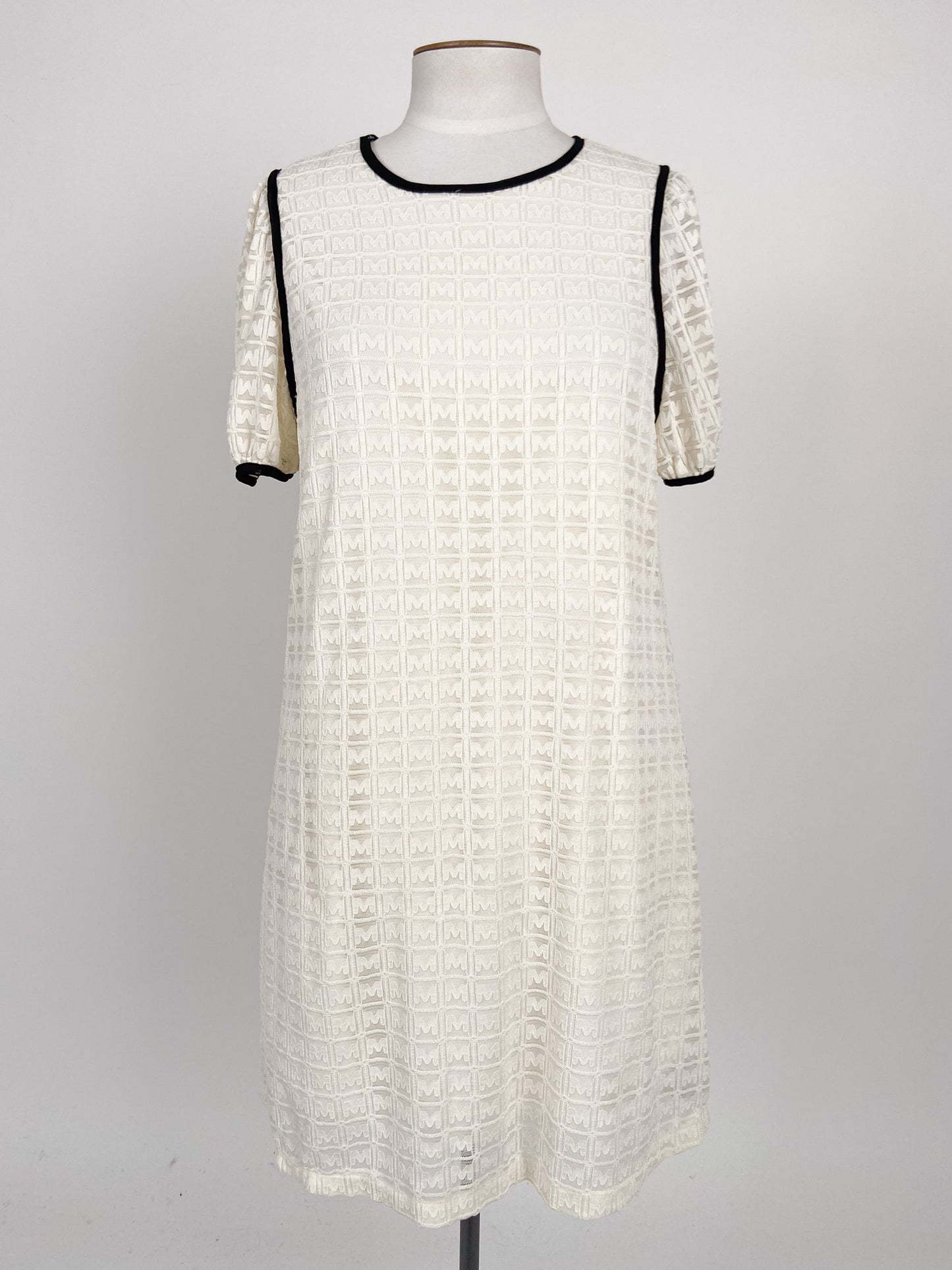 Unknown Brand | White Casual/Cocktail Dress | Size L