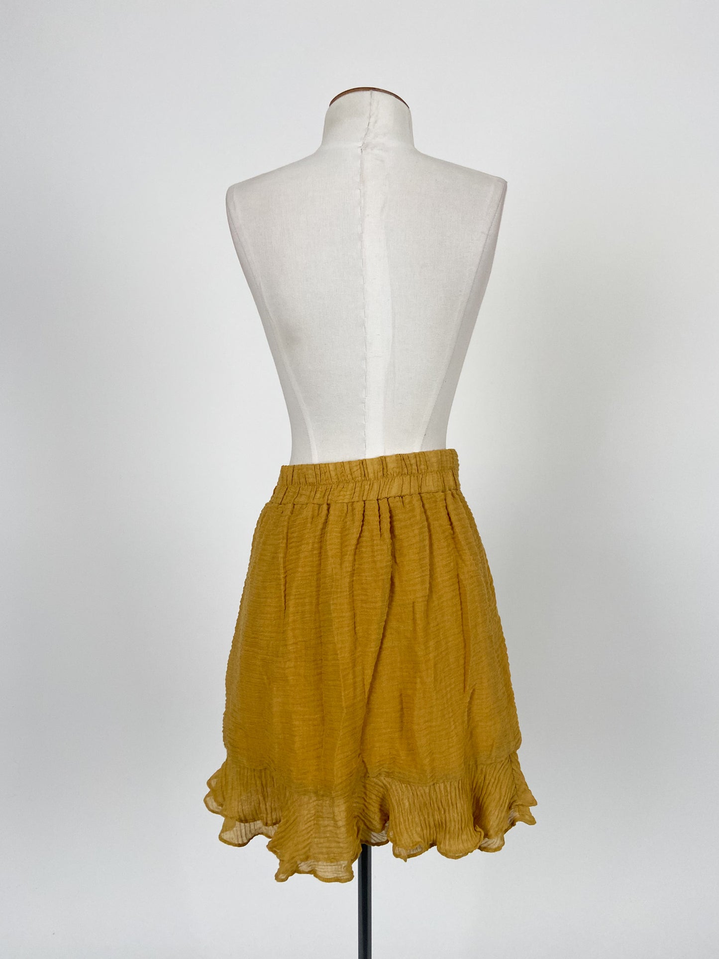 Mirrou | White Casual/Cocktail Skirt | Size 10