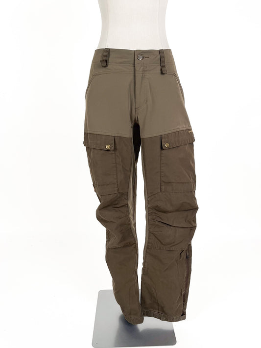 Fjall Raven | Green Low waisted Pants | Size 10