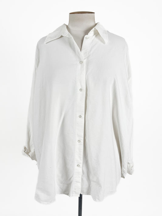 H&M | White Casual/Workwear Top | Size XL