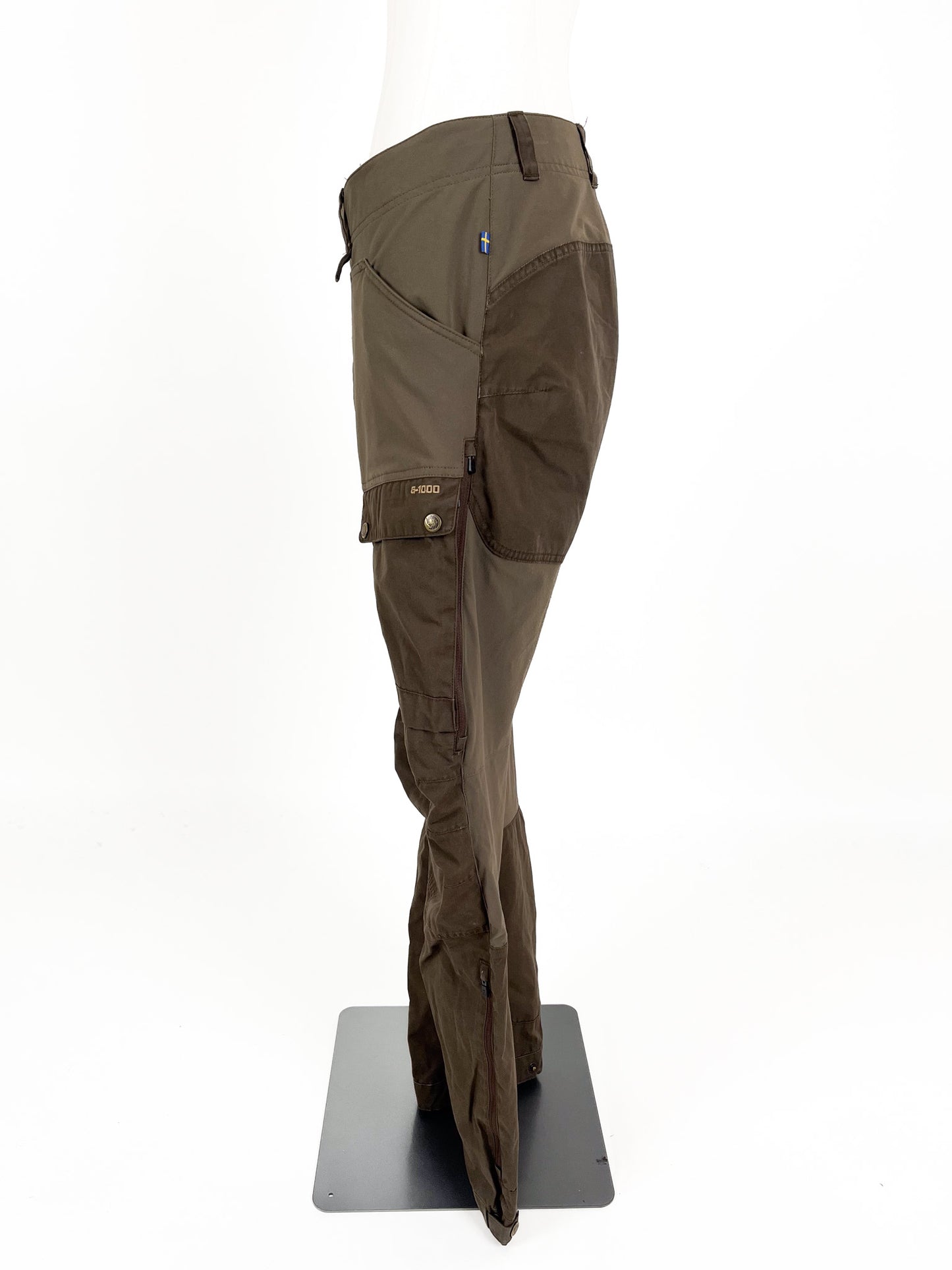 Fjall Raven | Green Low waisted Pants | Size 10