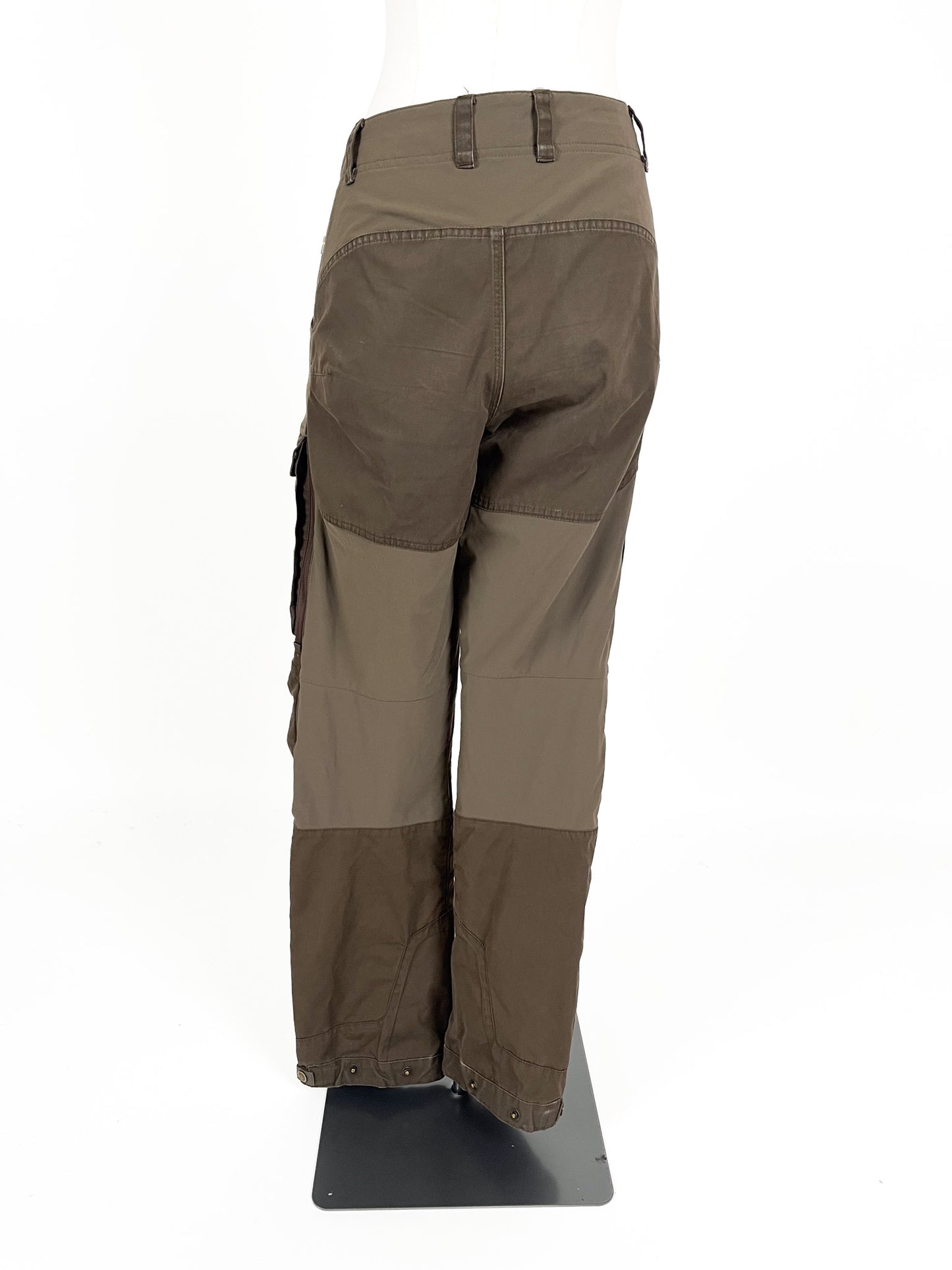 Fjall Raven | Green Low waisted Pants | Size 10