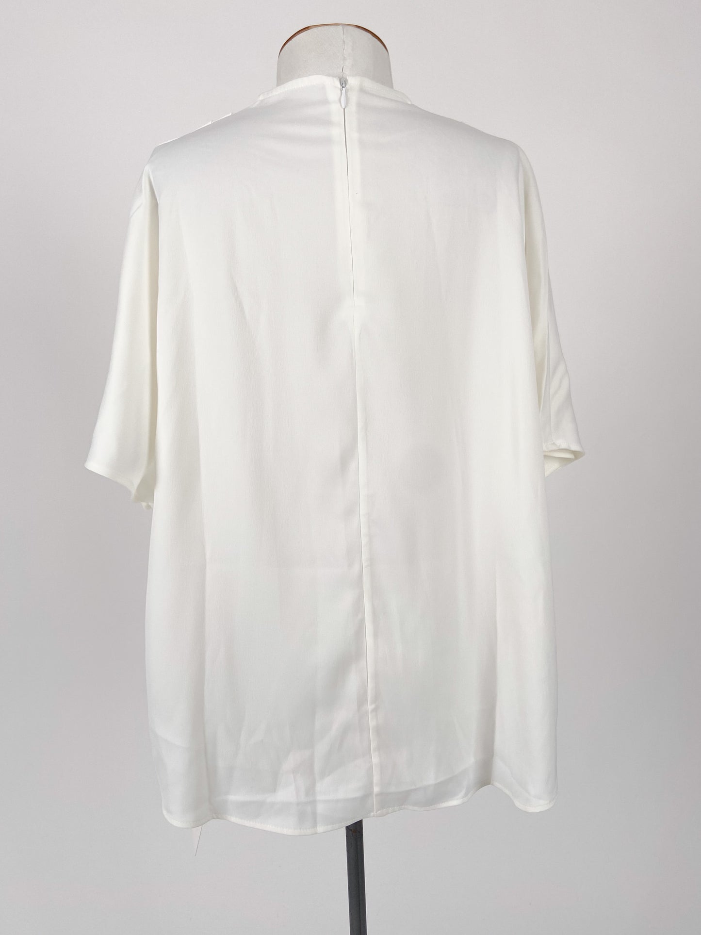 Shein | White Casual/Workwear Top | Size XS