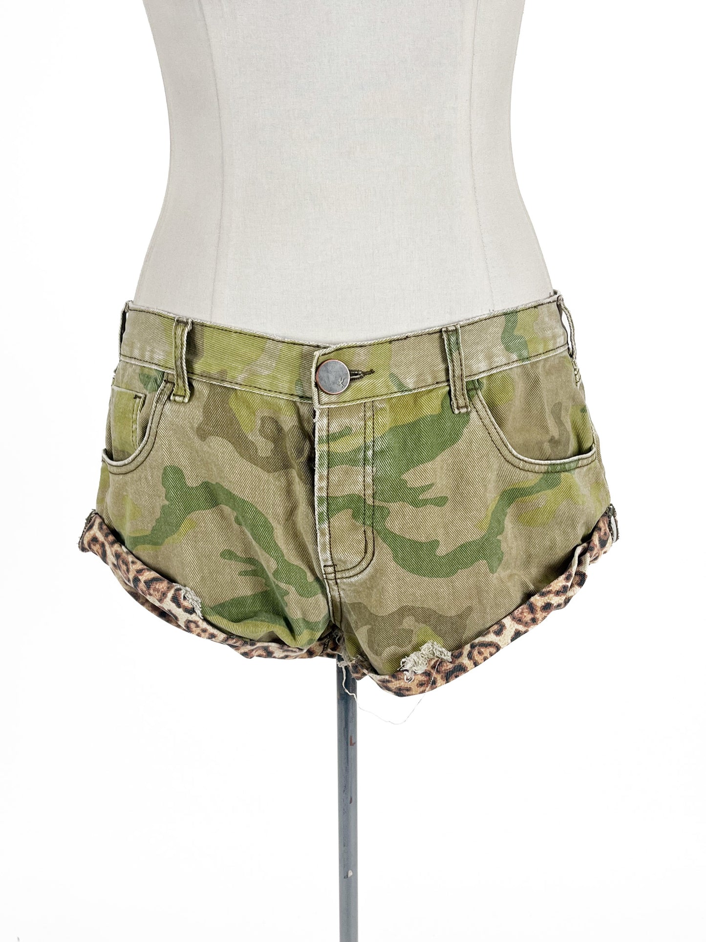 One Teaspoon | Green Casual Shorts | Size 12