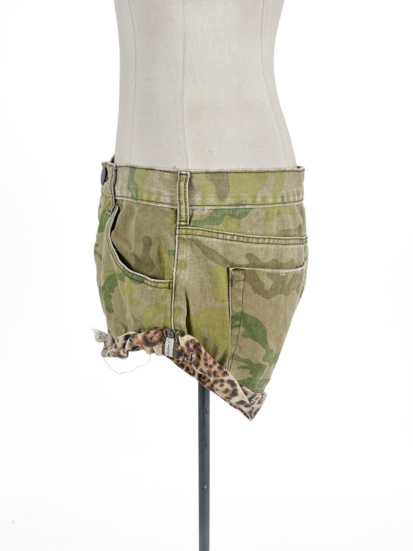 One Teaspoon | Green Casual Shorts | Size 12
