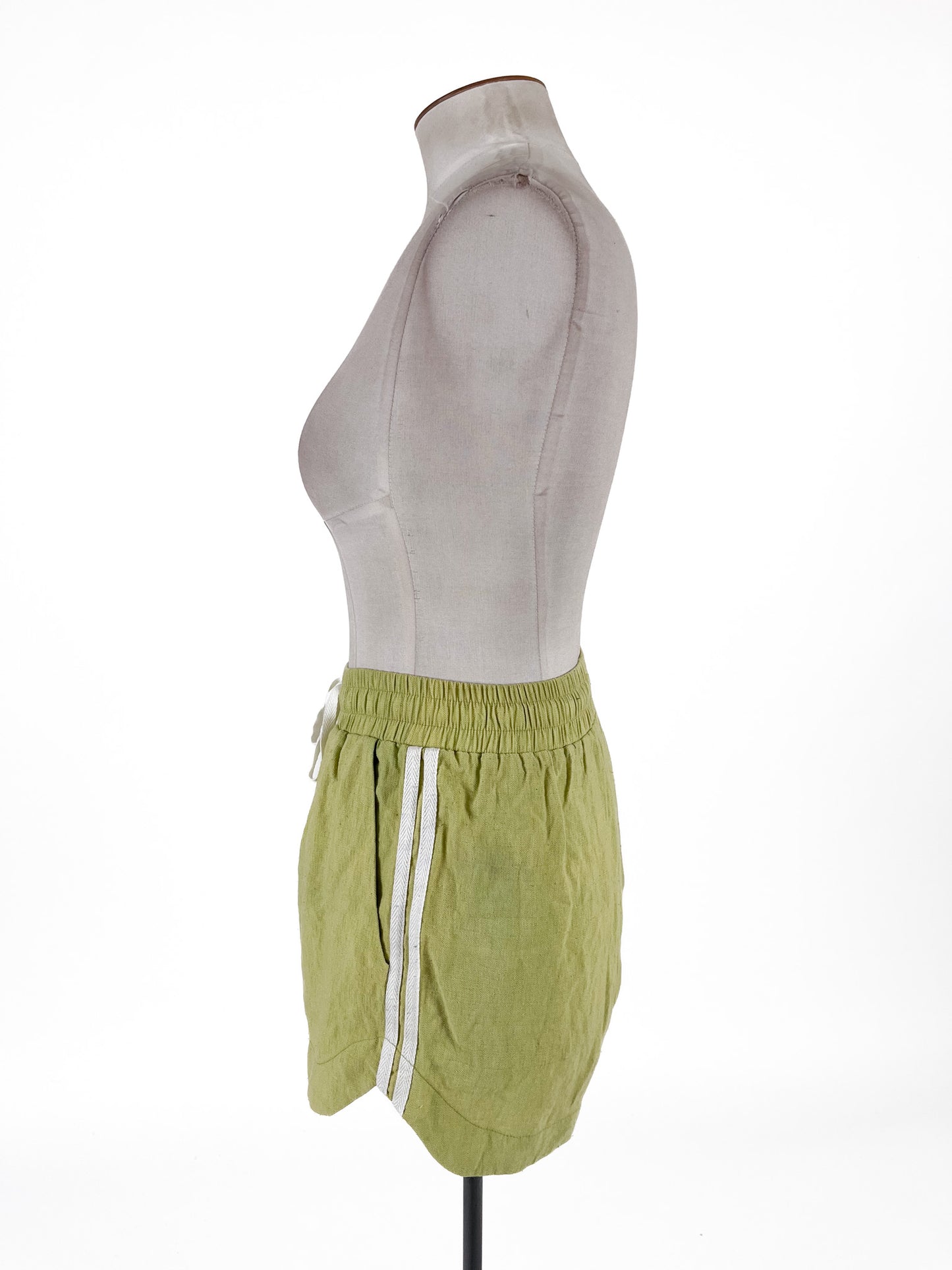 Ruby | Green Casual Shorts | Size 10