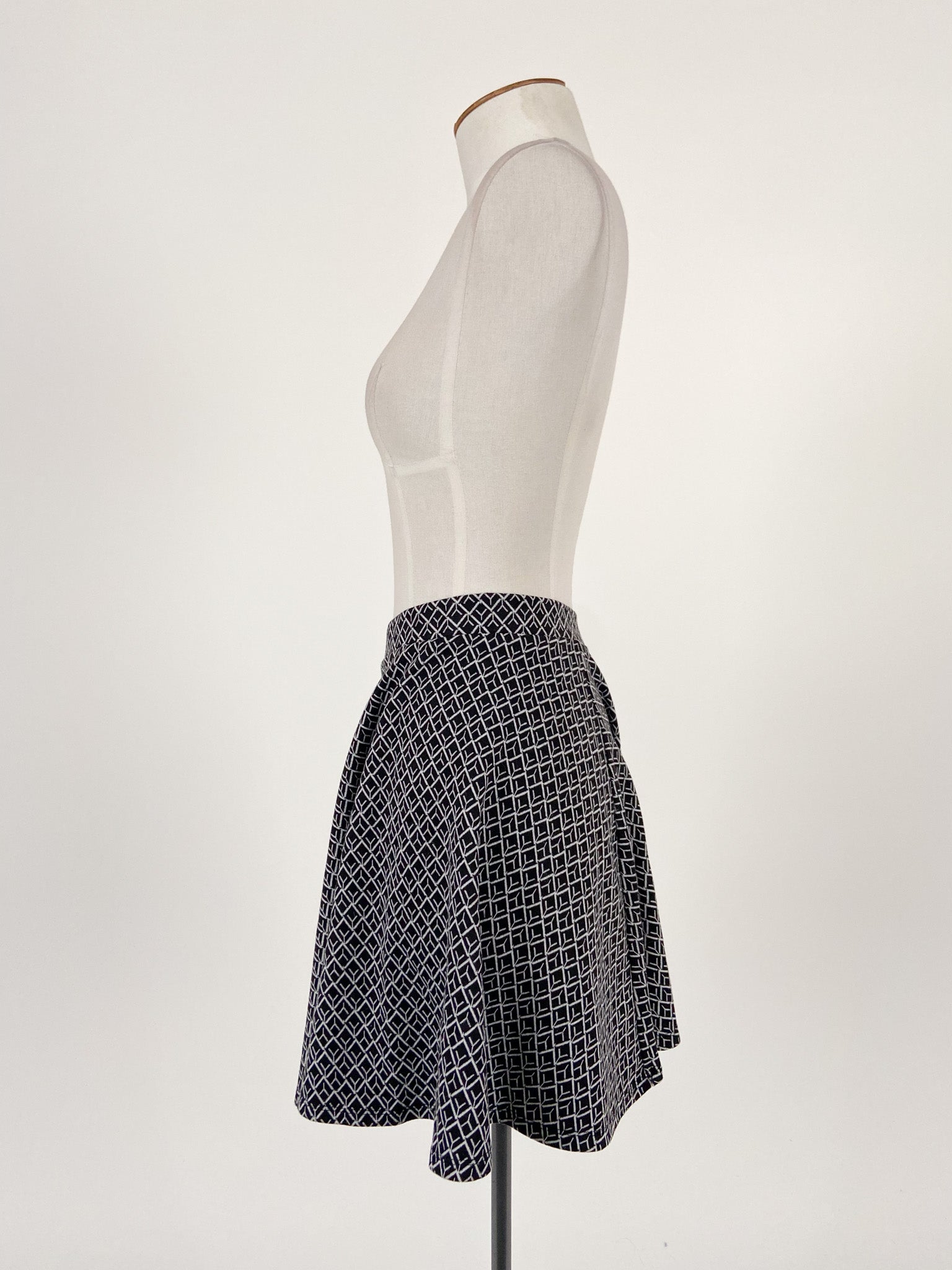 Black top skirt dotti