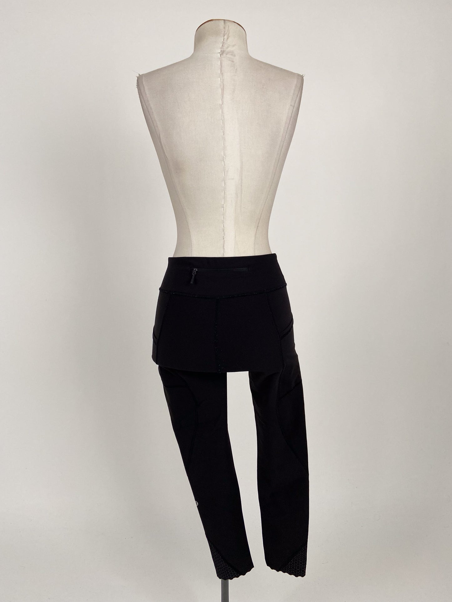 Lululemon | Black Casual Activewear Bottom | Size 6