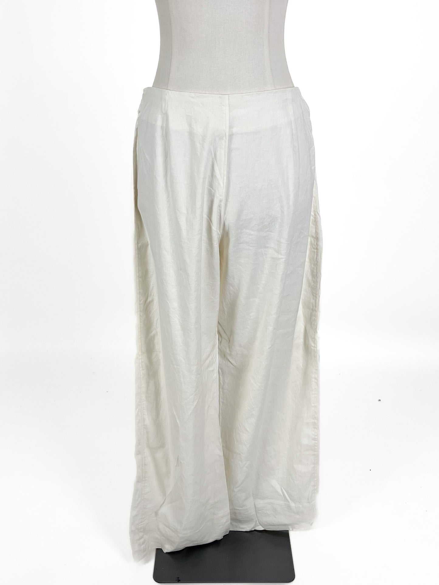 Unknown Brand | White Pants | Size S