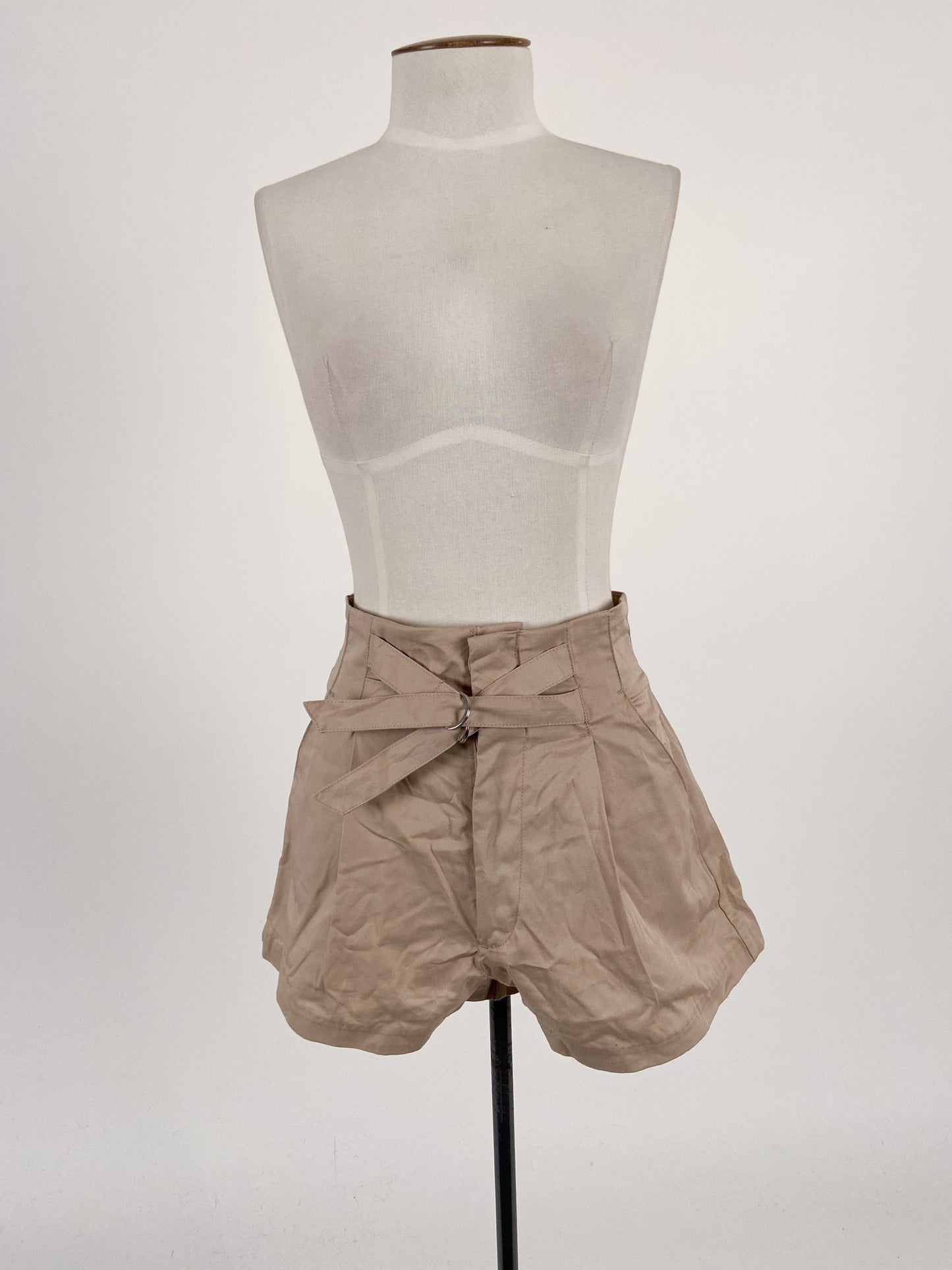 H&M | Beige Casual Shorts | Size 8