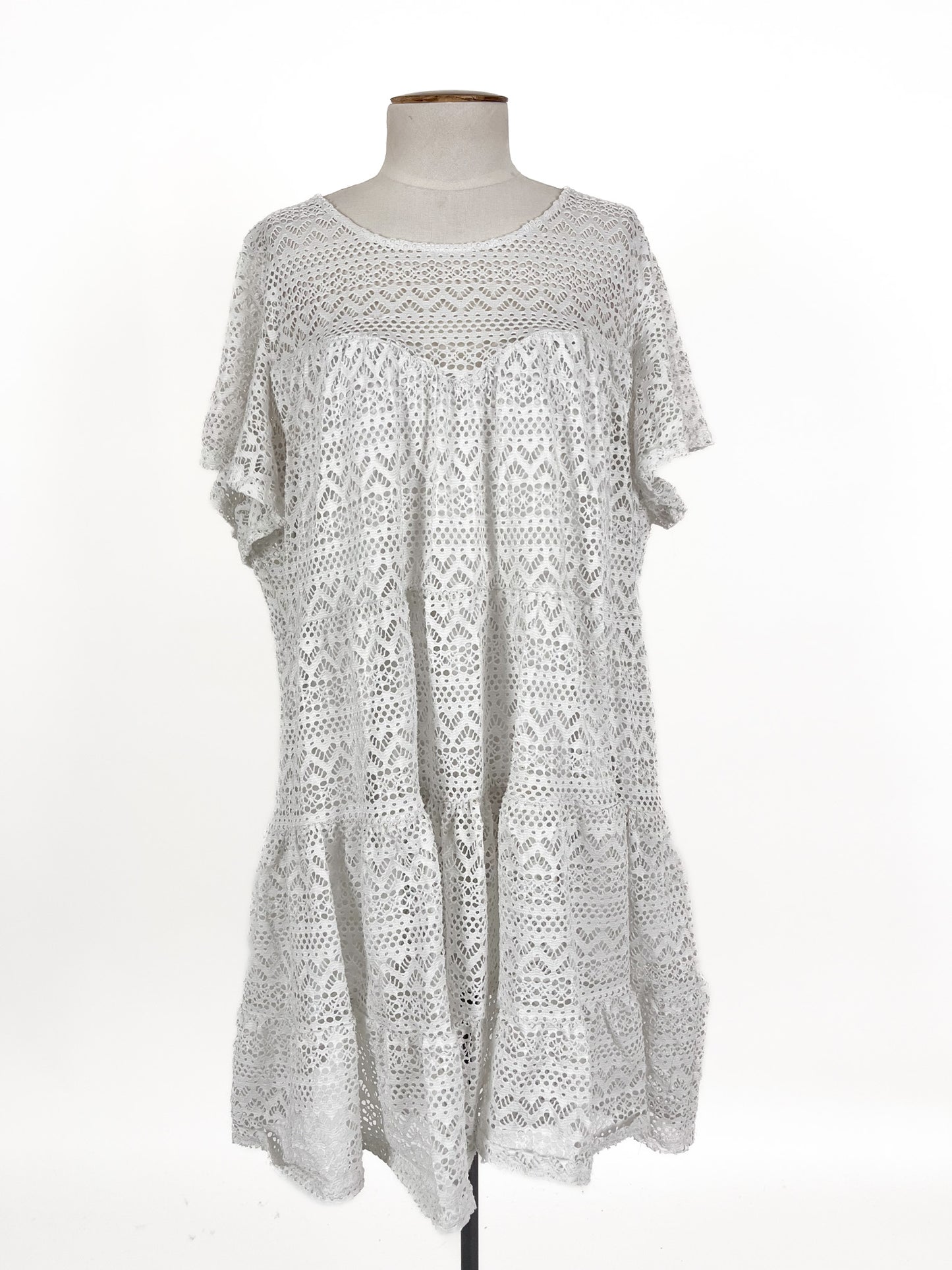 City Chic | White Casual Dress | Size M