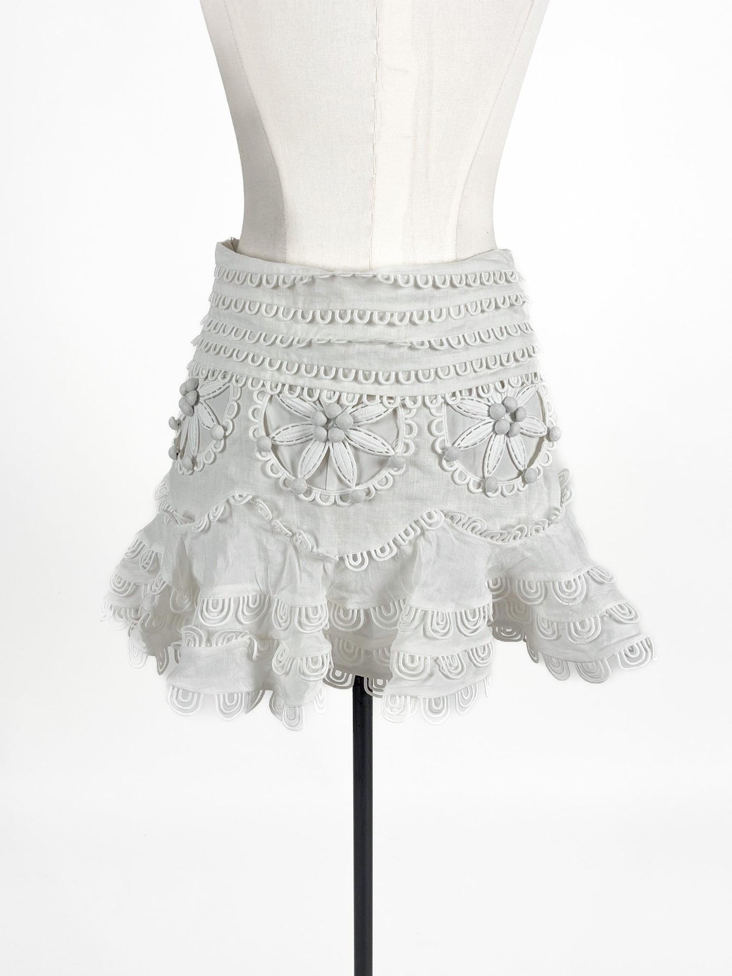 Cariedo | White Casual/Cocktail Skirt | Size S