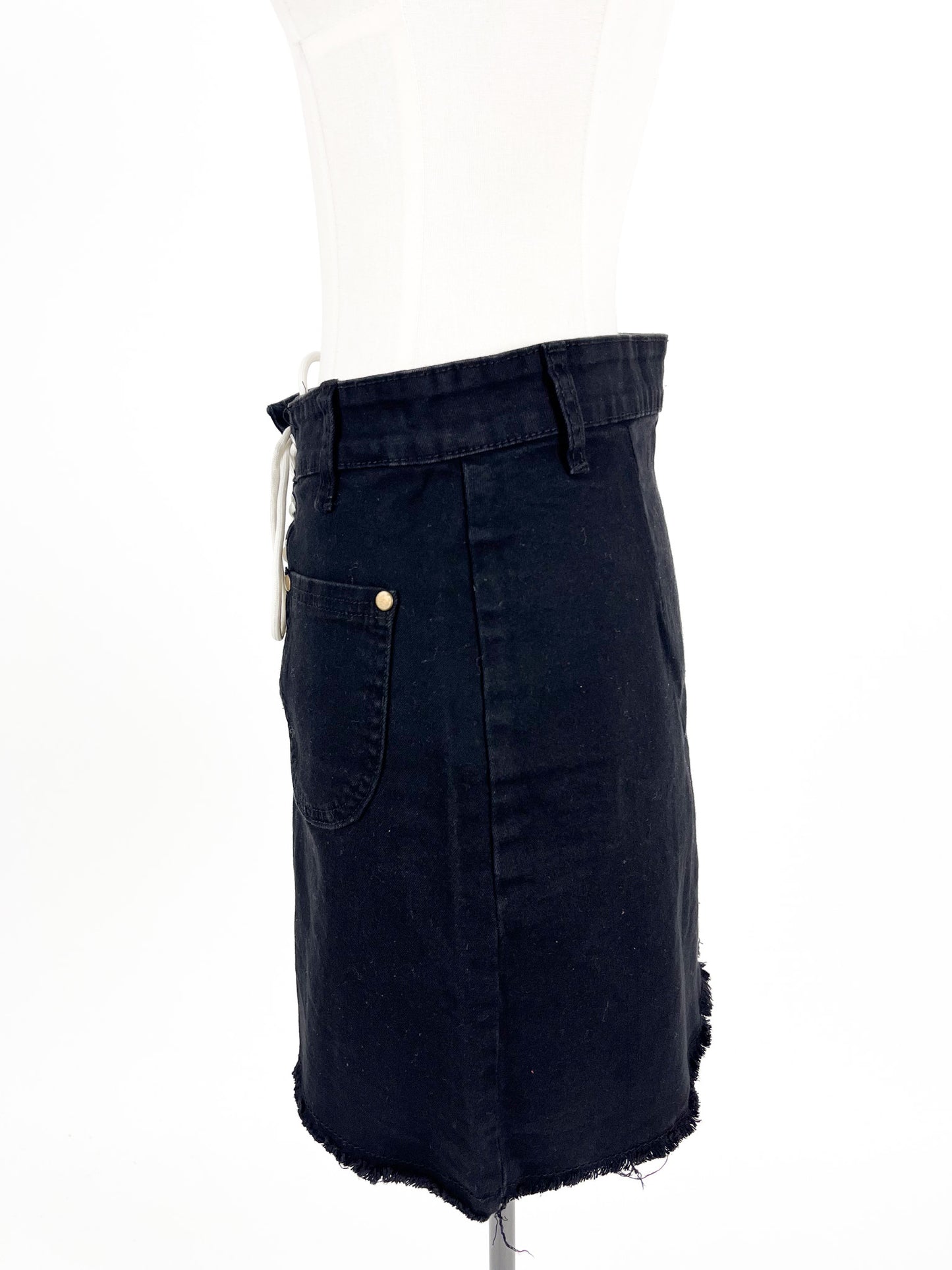 Thainiyom Original | Black Casual/Cocktail Skirt | Size M