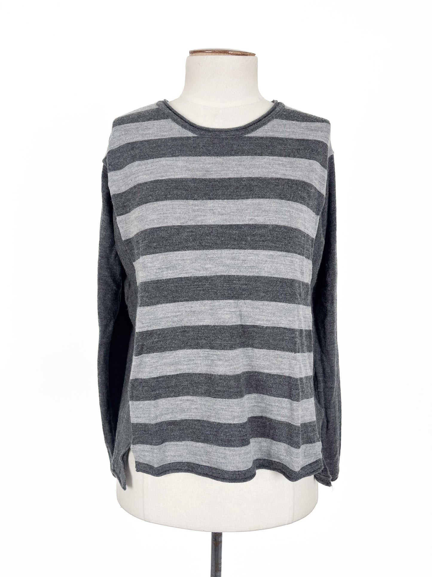 Max | Grey Top | Size S