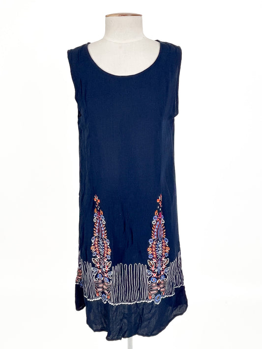 SuenNoaj | Navy Casual Dress | Size M