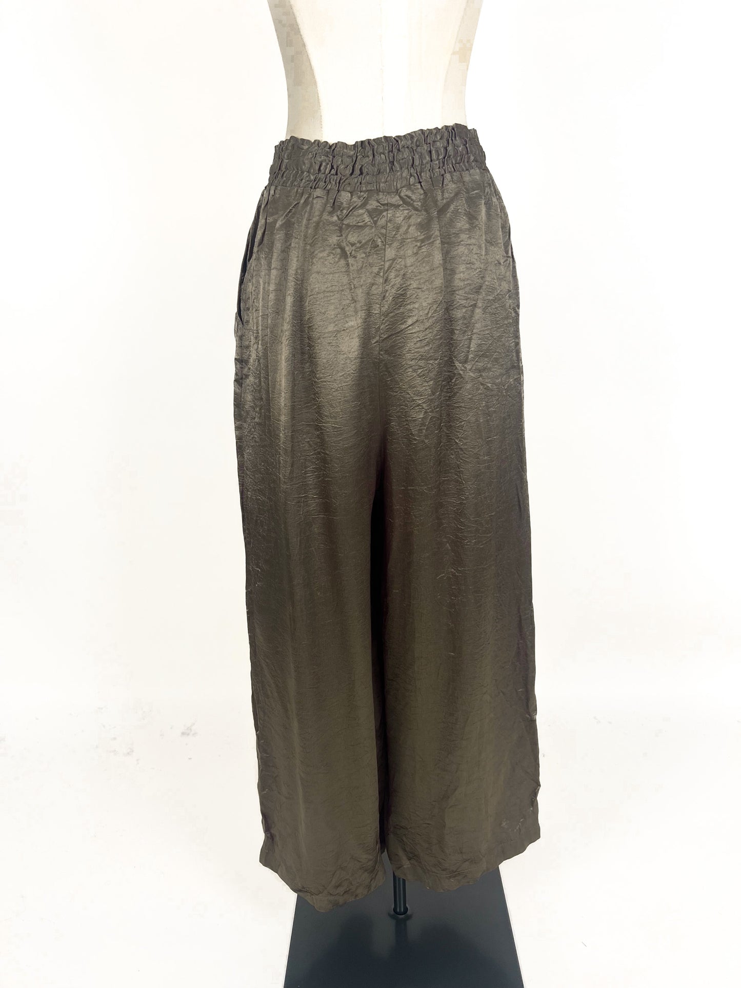 Ruby | Green Wide leg Pants | Size 8