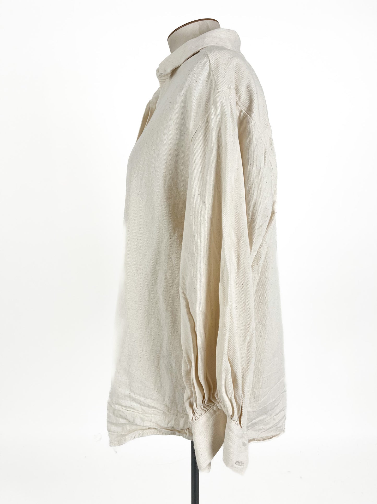 Ellis - Beige Shirt (Size 20)