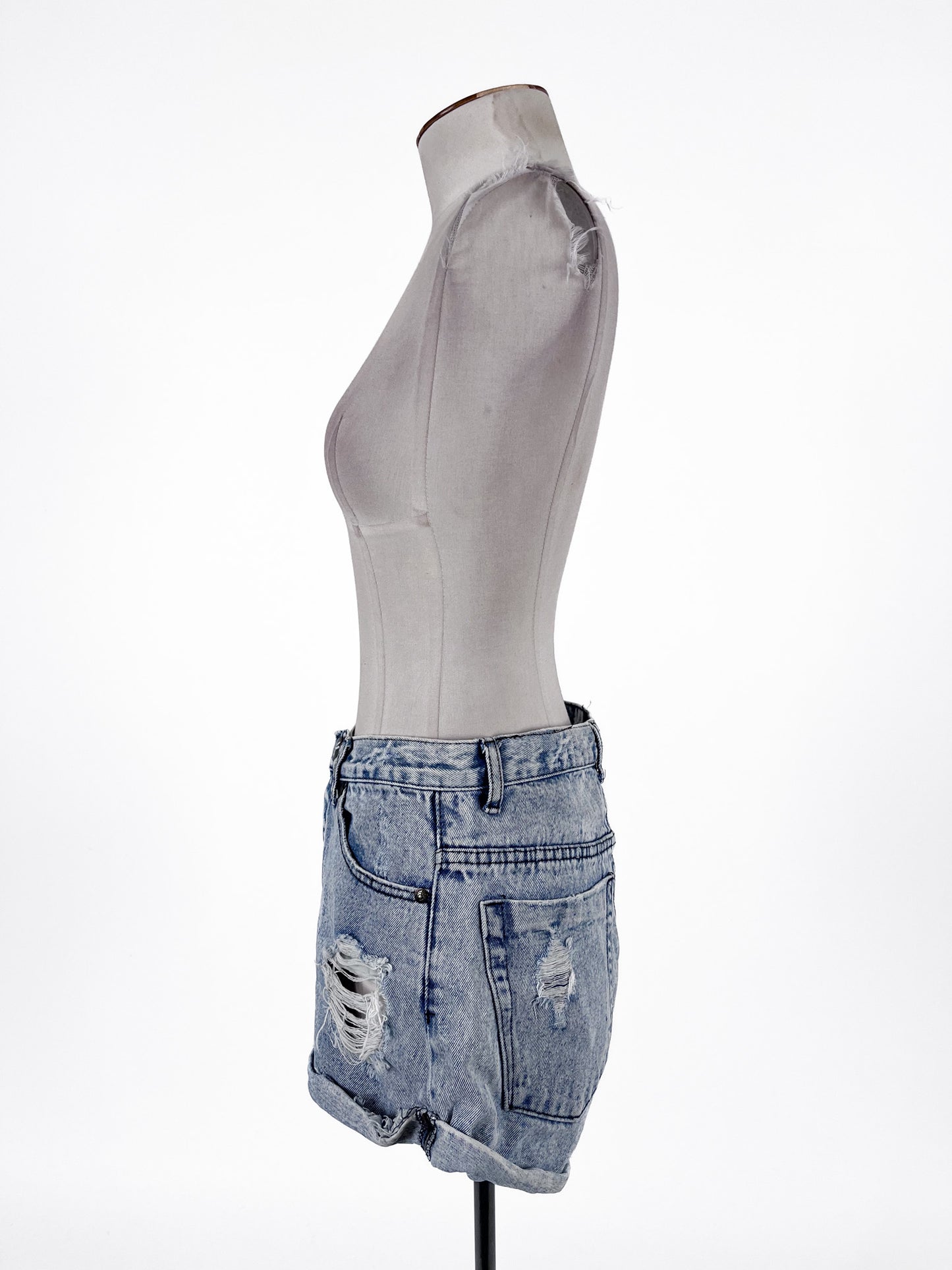 Perfect Stranger | Green Casual Shorts | Size 10