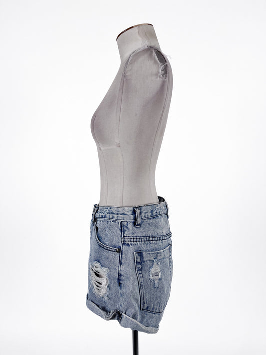 Perfect Stranger | Green Casual Shorts | Size 10