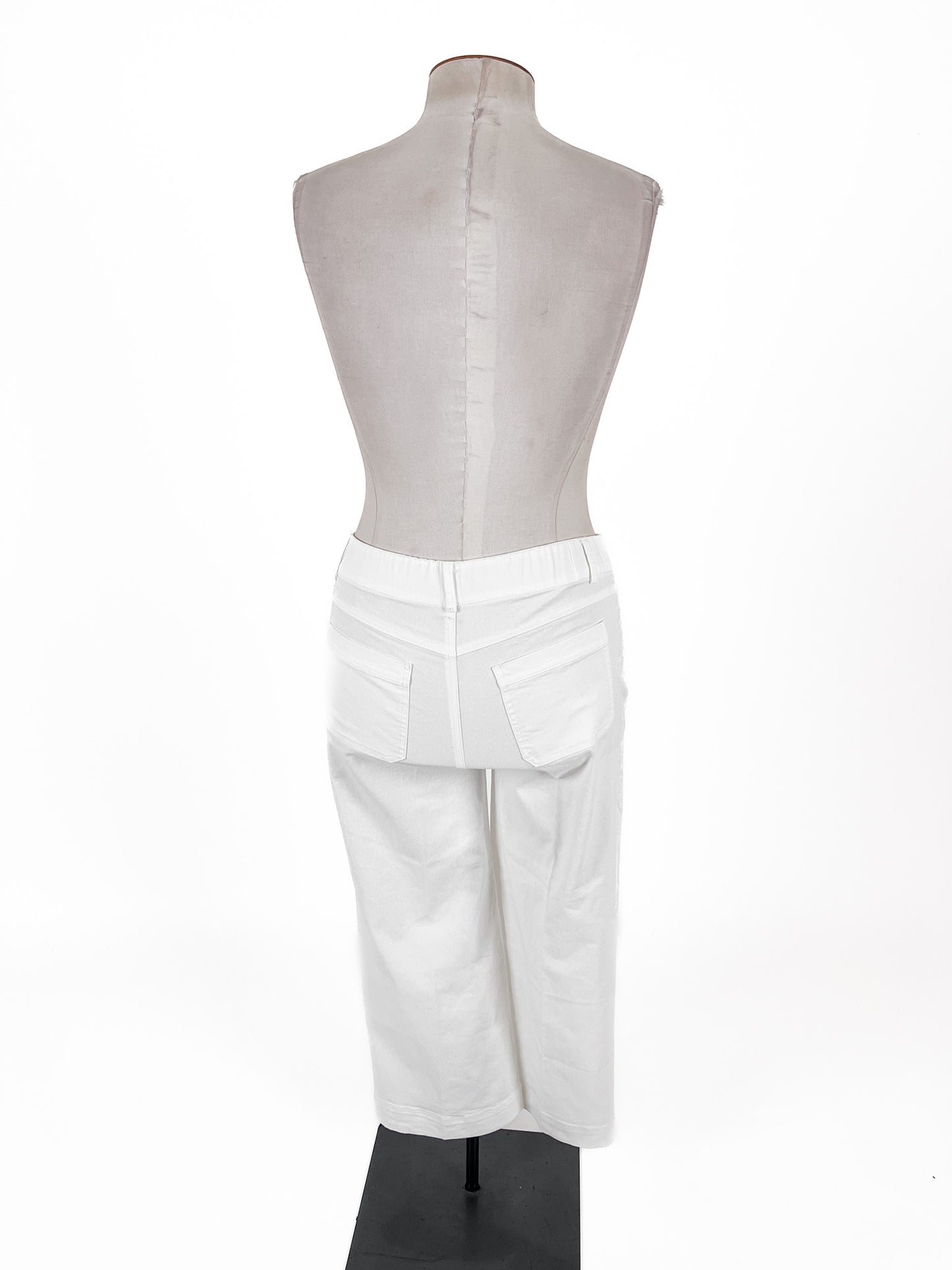 Unknown Brand | White Straight fit Pants | Size M