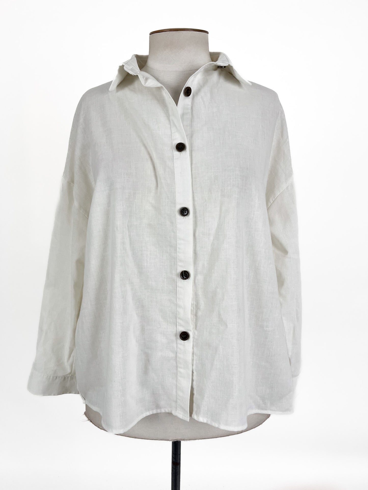 Azul by Moussy | White Casual Top | Size M