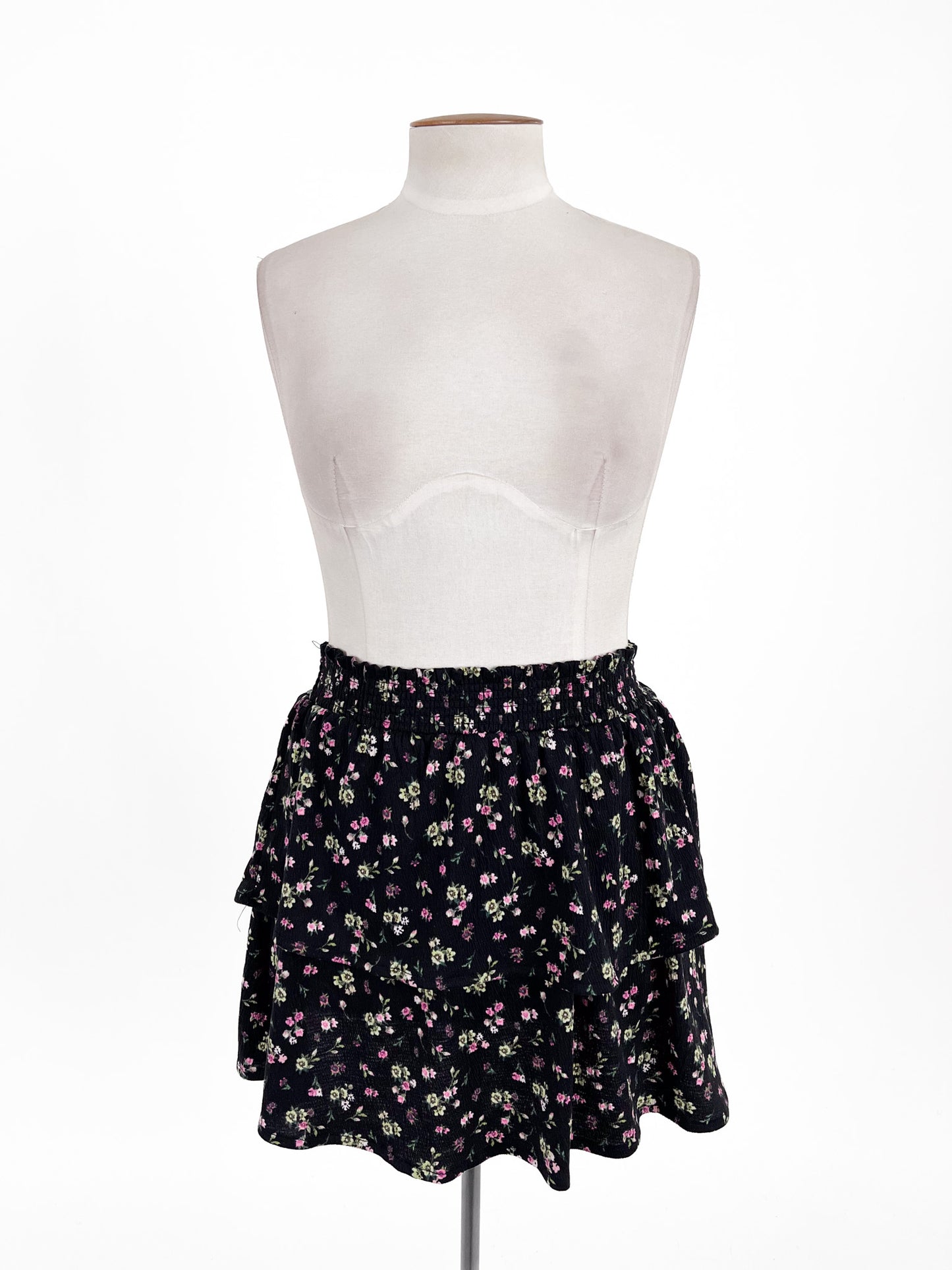 H&M | Black Casual Skirt | Size M
